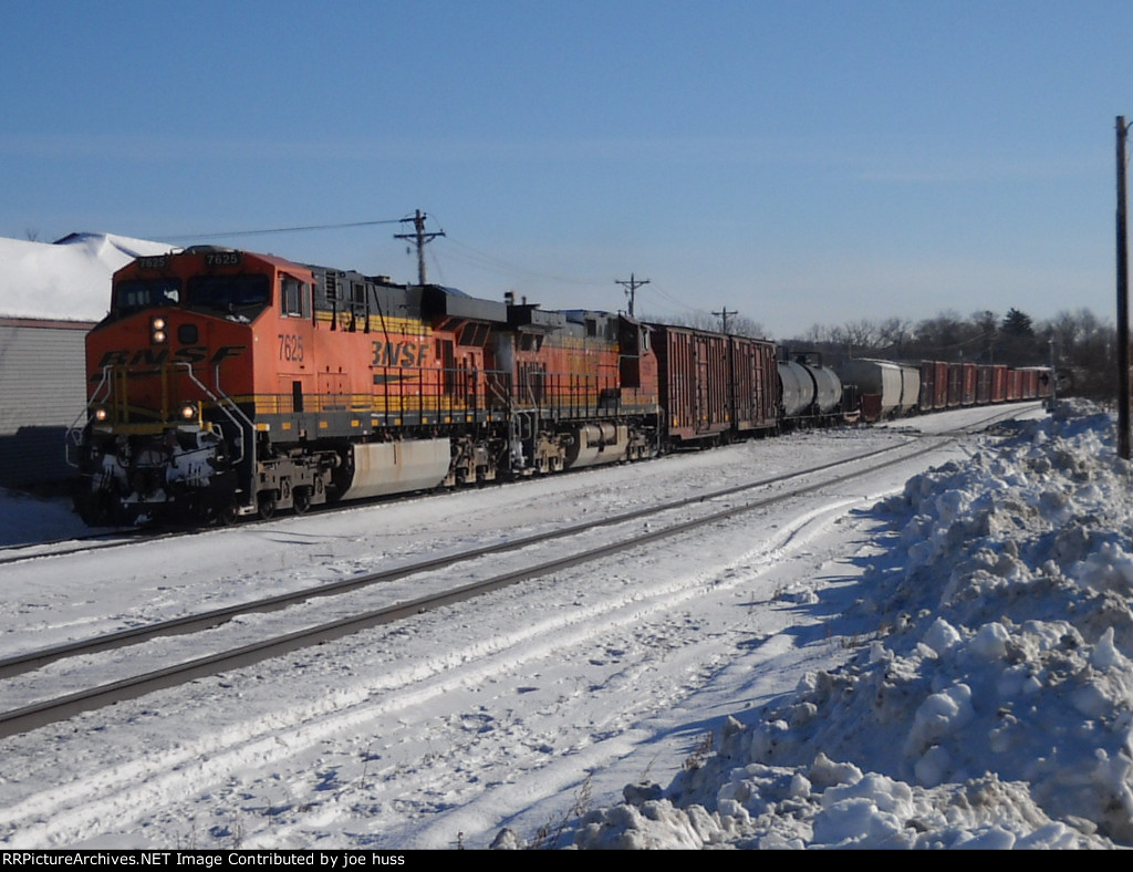 BNSF 7625 West